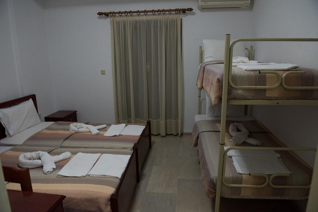 Hotel Glaros Ammoudia Rum bild